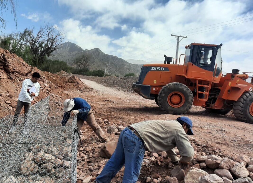 Nuevas obras de defensas en quebrada cruz del eje