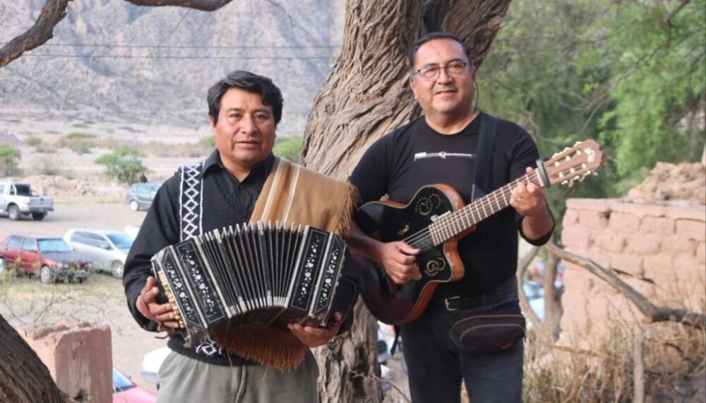 Bandoneonistas en su festejo tumbayeño INFOTILCARA JUJUY