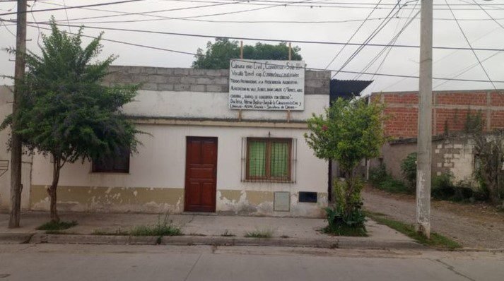Ocupan un predio cedido por Fabricaciones Militares desde 1980 y ahora apareció un propietario.