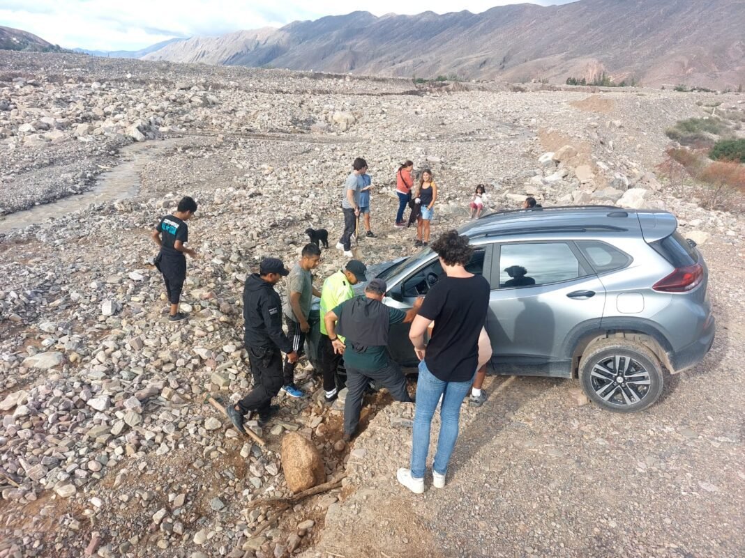 Policía Turistica lograron rescatar a grupo de turistas Holandeses