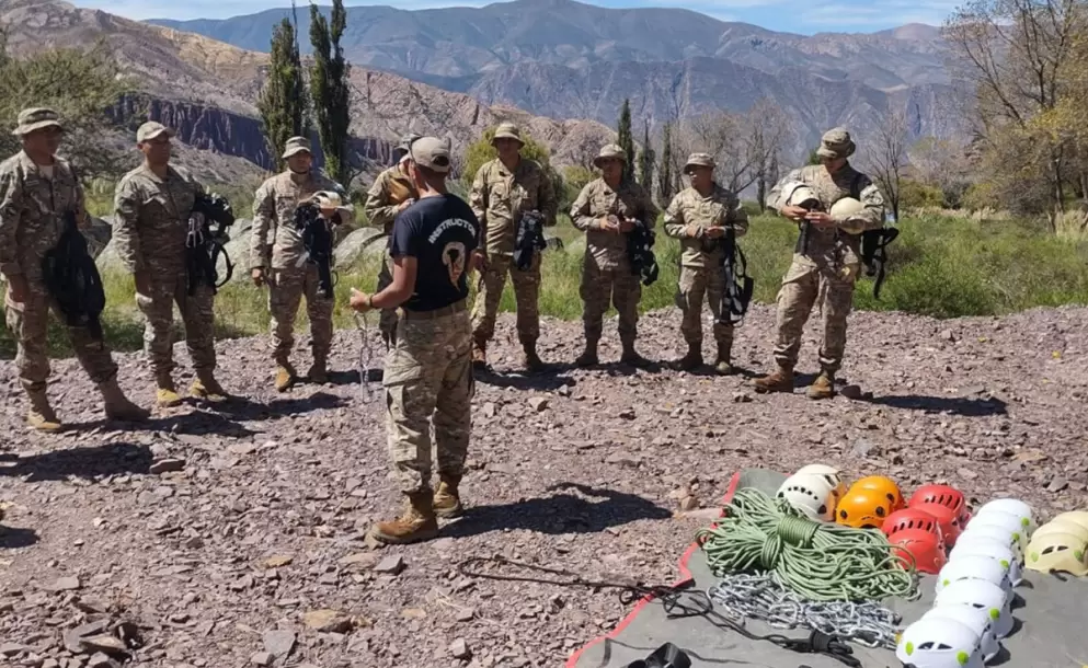 Soldados del Ejército se entrenaron a más de 4 mil metros de altura en la Puna de Jujuy