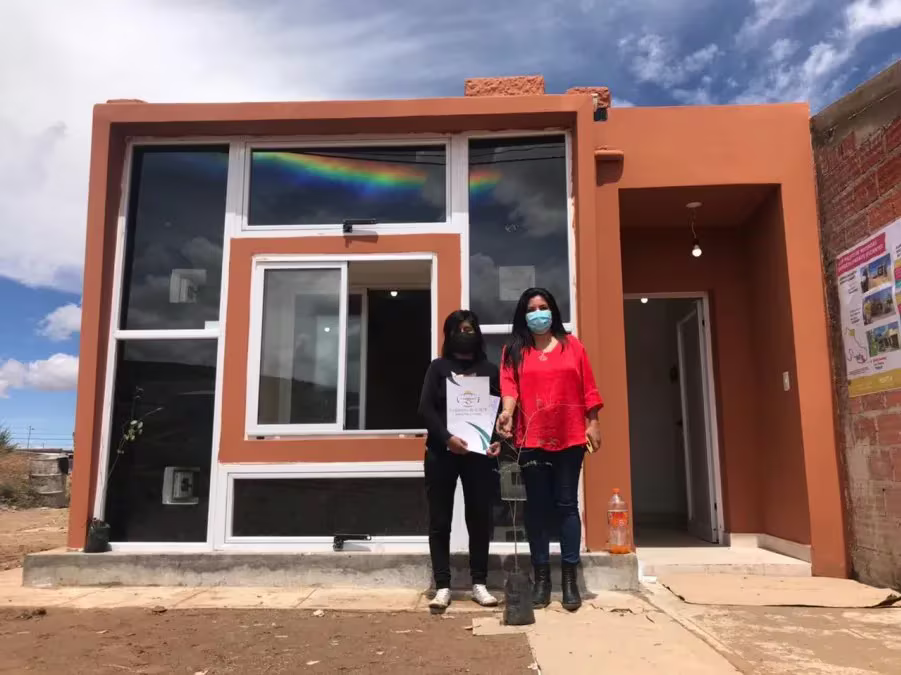 Viviendas construidas con barro en Jujuy atraen la atención de profesionales internacionales