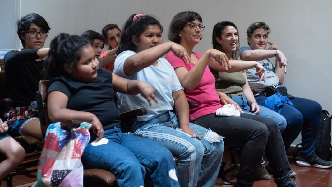Tilcara: Taller de Lengua de Señas Argentina para el sector turístico