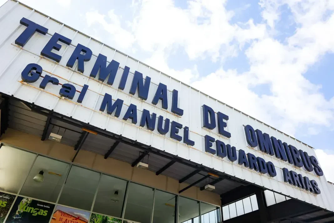 Más colectivos para Punta Corral: reforzaron los servicios